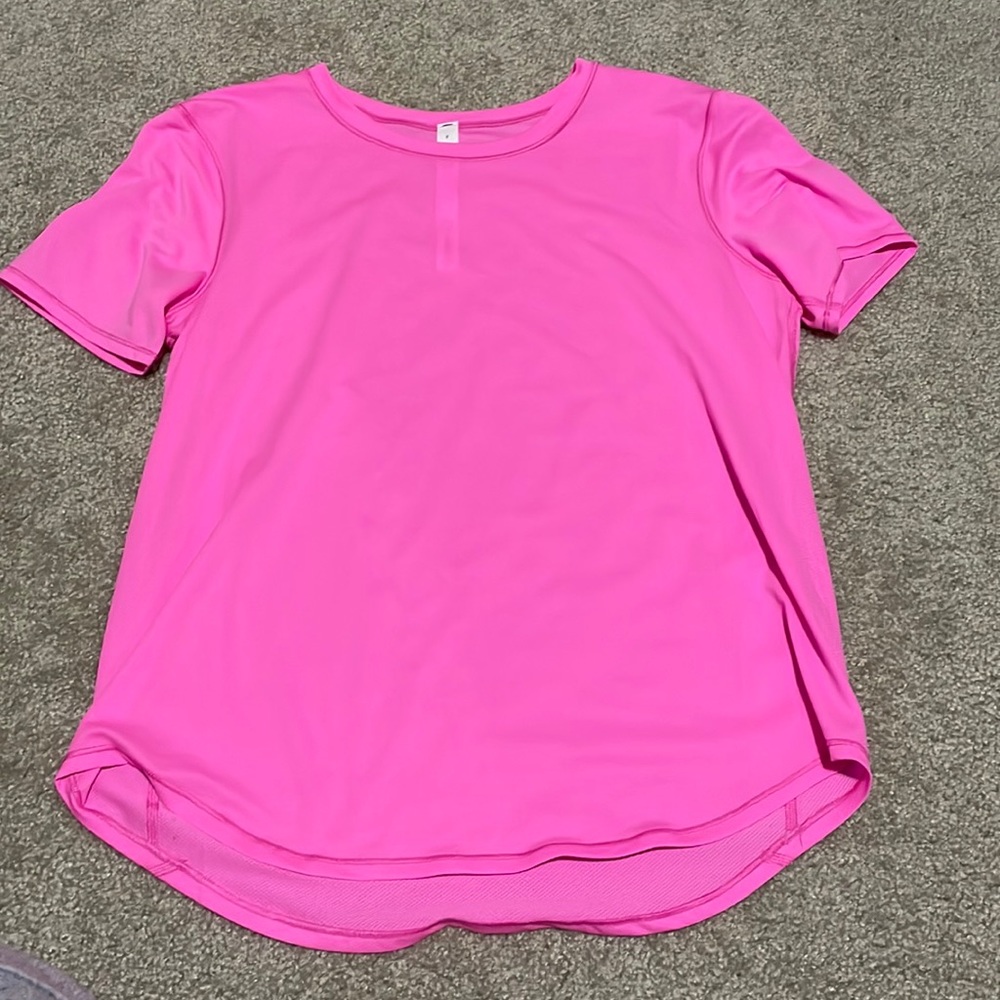 lululemon t shirt